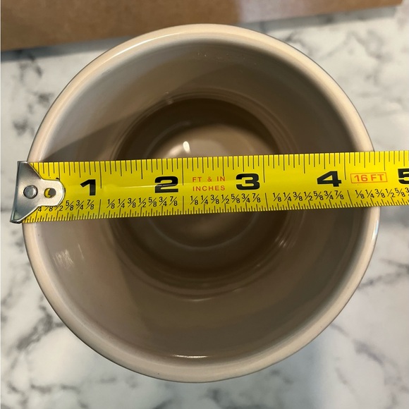 Le Creuset Utensil Holder - Picture 5 of 5